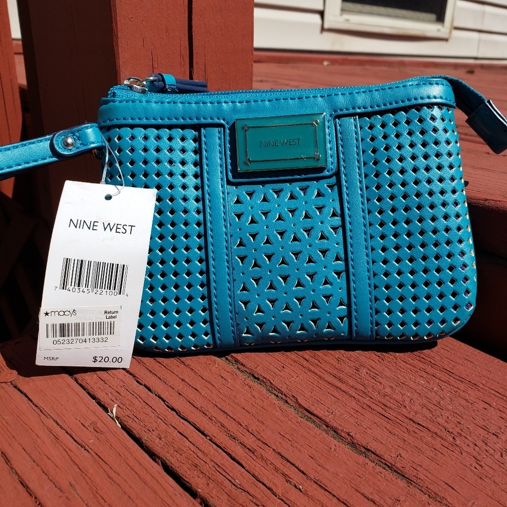 Nine West Wristlet NWT